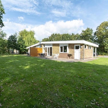 Stylish Beachside Bungalow With Patio Sint Maartensvlotbrug Eksteriør bilde
