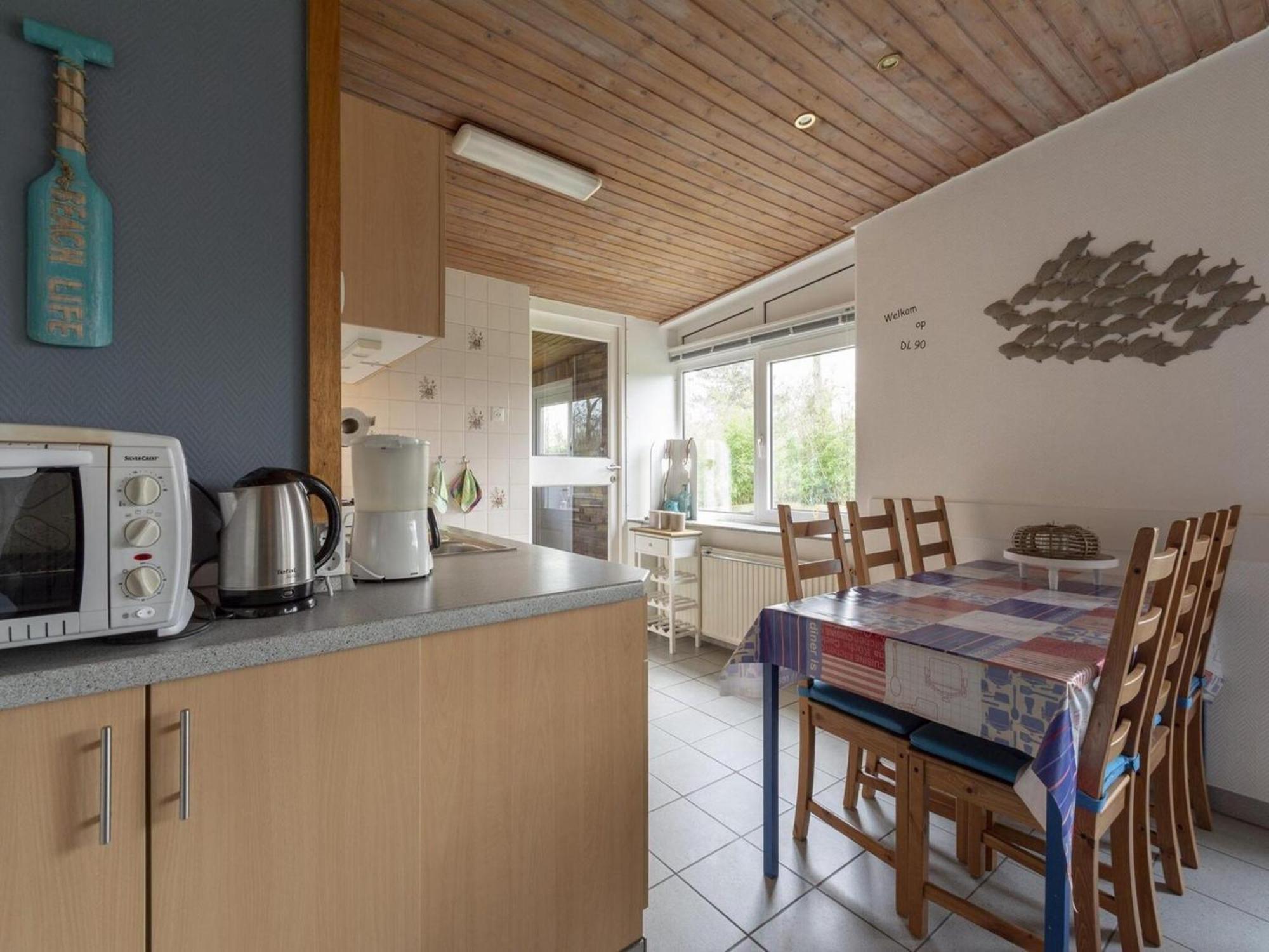 Stylish Beachside Bungalow With Patio Sint Maartensvlotbrug Eksteriør bilde