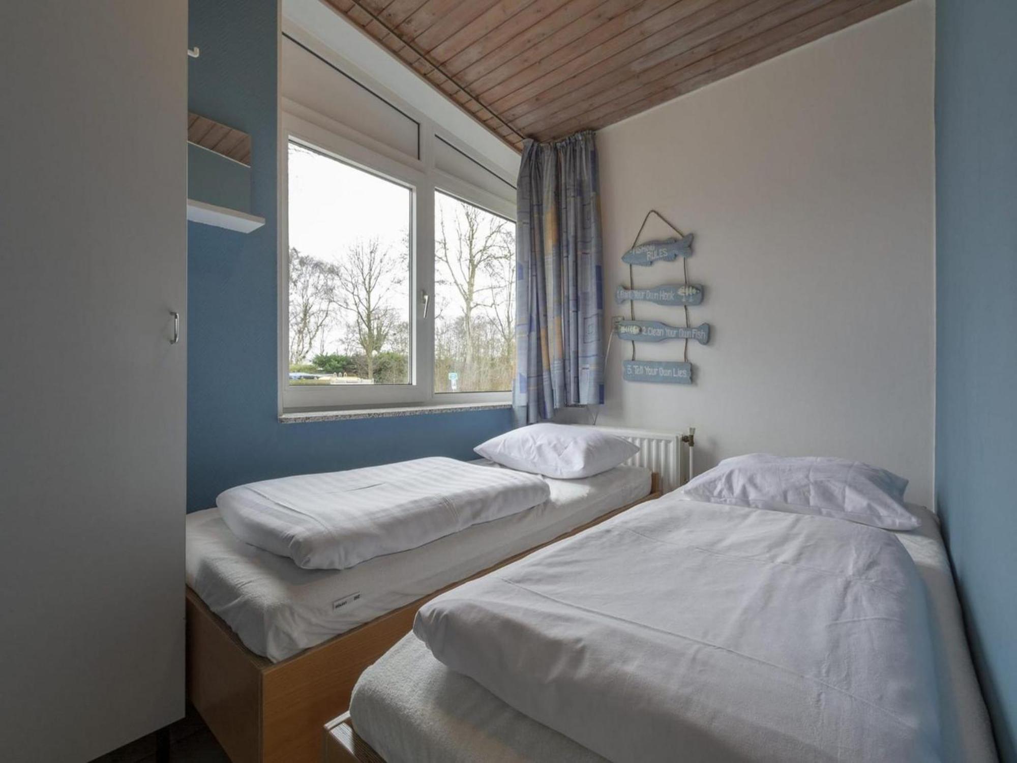 Stylish Beachside Bungalow With Patio Sint Maartensvlotbrug Eksteriør bilde